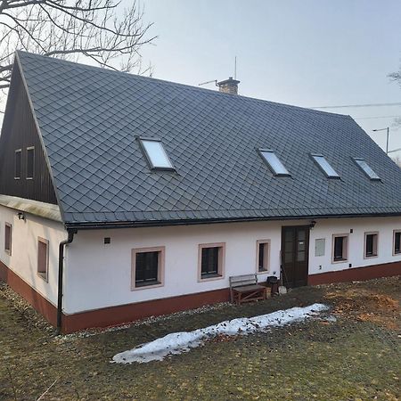 Pensiony A Ubytovani V Kempu Indiana Edrovice 外观 照片
