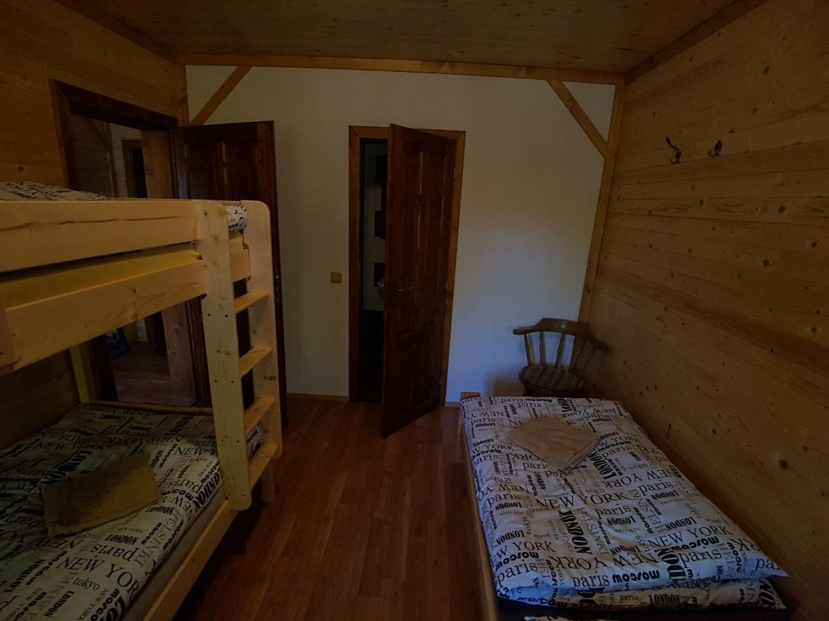 Pensiony A Ubytovani V Kempu Indiana Edrovice 外观 照片